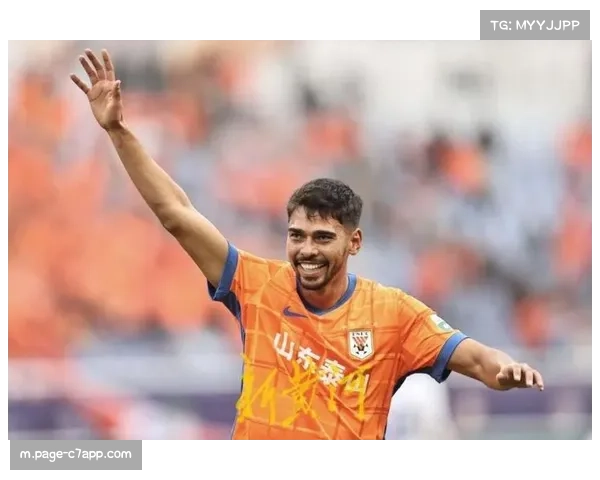 马德鲁加侧钩破门惊艳 泰山外援展现全面射术